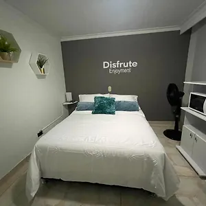 habitacin-privada-y-cmoda-laureles-5.colombiamedellinhotels.com/